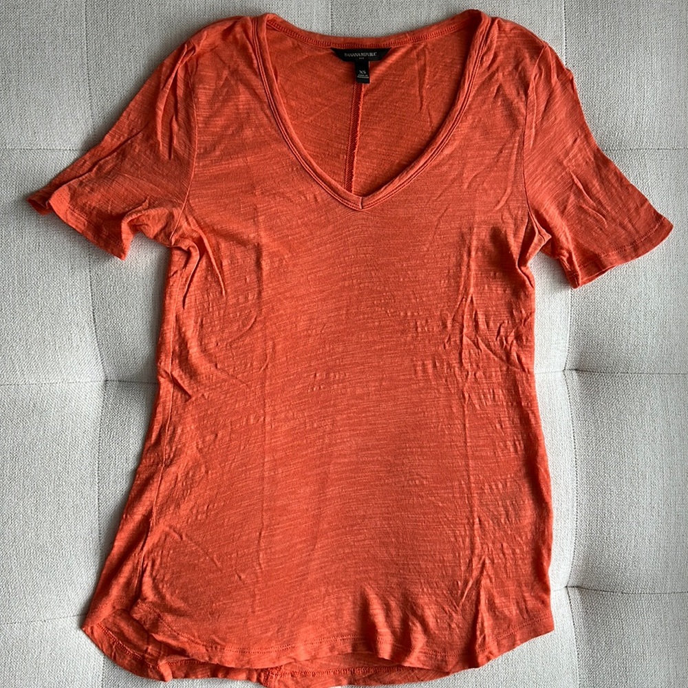 Banana Republic Factory Women’s V Neck T-shirt Size XS